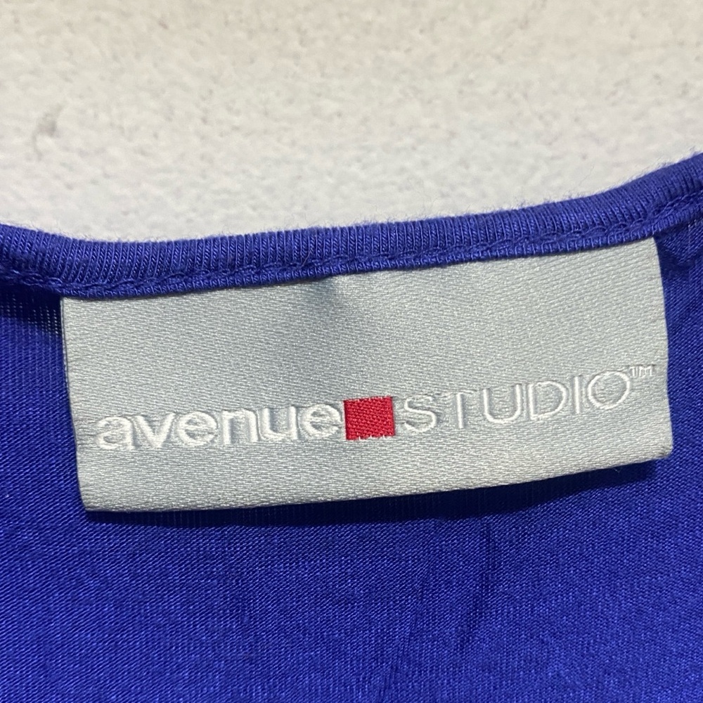 Avenue - Picture 6 of 9